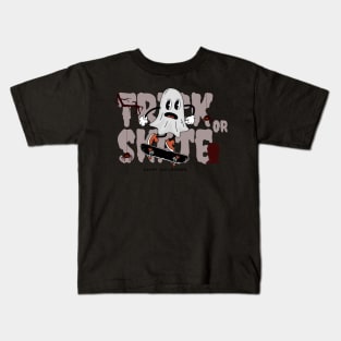 Trick or Skate - Skateboarding Ghost at Halloween Kids T-Shirt